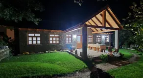 Bujtina Peshtan Guesthouse&Camping - Image 3