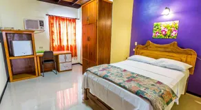 Par-May-La's Inn - Image 2