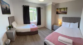 Newcastle Townhouse - Image 2