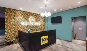 FabHotel Roseman - Image 4
