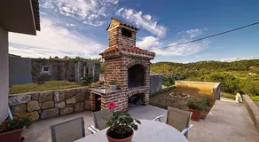 House Dawn - Image 4