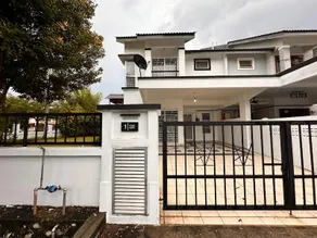 Casa Suria Homestay (Corner Lot + Full A/C + WiFi) - Image 2