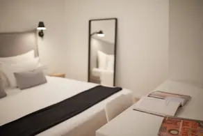 Modern Studio Apartment with Sea View - Image 5