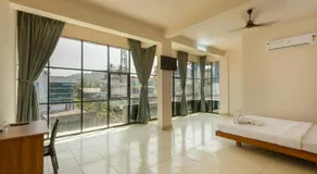 Grape Rooms - Image 2