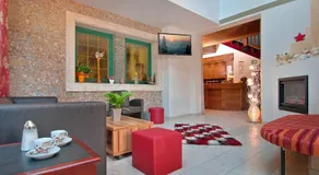 Erlebnis-Hotel-Appartements - Image 4