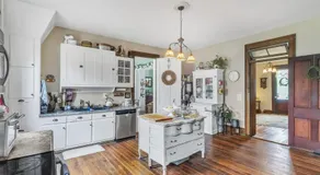 Main Street Bed & Breakfast - Image 2