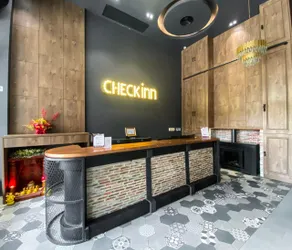 CHECK inn Phnom Penh BKK1 - Image 3