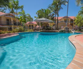 Beach Court - Airlie Beach - Image 2