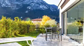 Residence Zangirolami - Luxury Garden and Balcony Apartments - Image 4