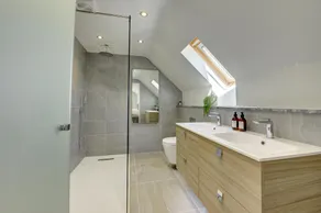 The Gatehouse- Luxury barn with optional hot tub - Image 5
