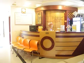 Rose Hotel - Image 3