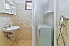 Lanza Apartments - Image 1