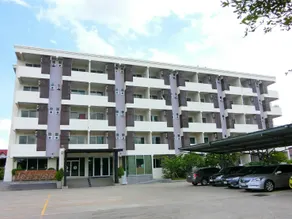 Home Place Lopburi Hotel - Image 4