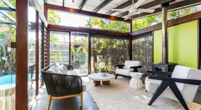 Seagrass - Pacific Ave - Tranquil Beautifully Styled Home - Image 2