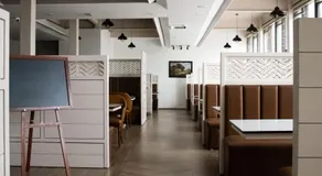 THE RUNWAY HOTEL - Image 3