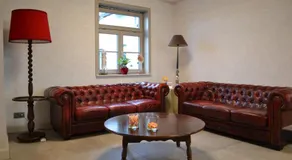 B&B Allegambe's Goed - Image 4