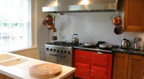 Bridge Farmhouse - Eight ensuite bedrooms - Image 5