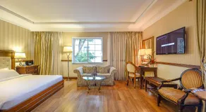 Boutique Garden Hotel - Image 2