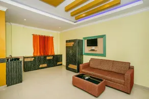 OYO 436 Emirates Suites - Image 2