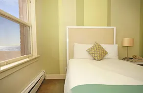 Cadillac Hotel - Image 5