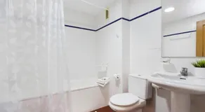 Modern apartment in Valencia 56 m² with air conditioning - Image 2