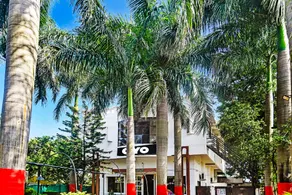 Hotel O Shree United Grills & Cafe Restro Rajendra Nagar station - Image 5