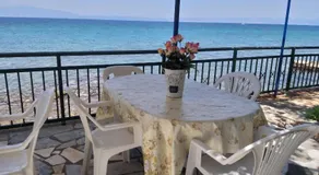 Sea View Bungalows - Image 3