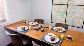 Alpenrose Revelstoke Bed & Breakfast - Image 3