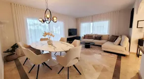 Apartment in El Presidente Beach Side New Golden Mile - Image 3