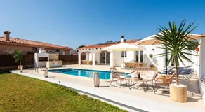 Villa Nuralux - Vistas Espectaculares, Piscina Privada y BBQ - Image 4