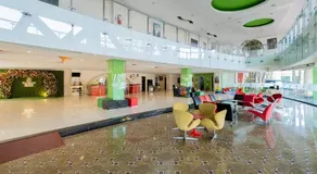 RedDoorz Premium @ Jalan Veteran Bojonegoro - Image 4