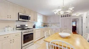 Coastal Charm on the Cape - Image 5