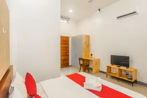 Studio Apartment in Peaceful Residential Area - Image 2