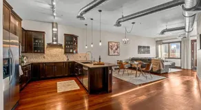 2Bed 2Ba Loft in LoDo RiNo- Mountain BallparkViews - Image 2