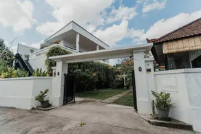Dana's House - Image 2