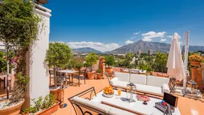 Molo Luxury Suites Puerto Banus - Image 4