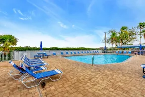 Palm Terrace Waterfront Htd Pool Hot Tub Tennis - Image 5