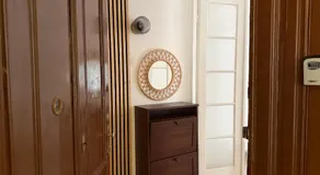 Stylish 2-Bedroom Apartment with Free Parking - Image 4