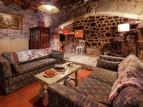 Charming Farmhouse in Cros-de-Georand - Image 2