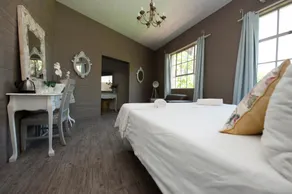 Tsumeb Theater Guesthouse - Image 2