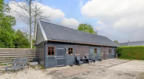 Shed 100 - Image 3