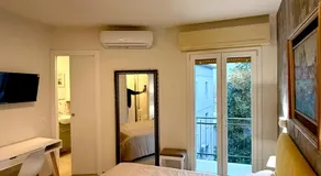 B&B Il GLICINE Camere e Appartamenti con Parcheggio Privato - Image 2