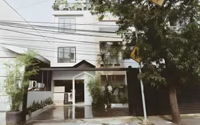 W Home Benhil - Image 5