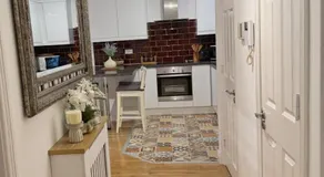 Heart of the City Apartment - Image 4