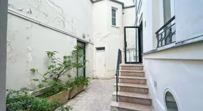 UrbanFlat 11 - Grand Studio Pereire Wagram - Champs-Elysees - Image 4