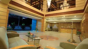 Royale Regency - Image 2