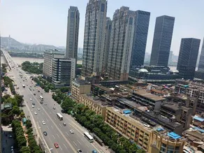 Huaxin Apartment (Changsha Wu Yi Square IFS) - Image 3