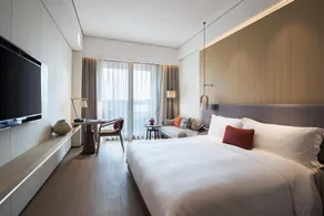 Hongtang Bay Jianguo Resort Sanya - Image 2