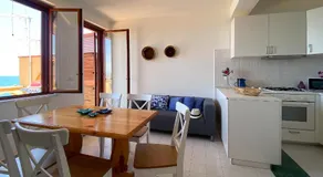 Jerry Beach house - Image 3