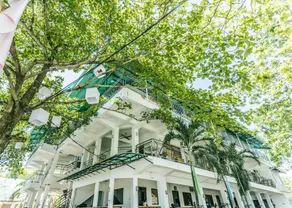 HK Beach Resort - Image 4